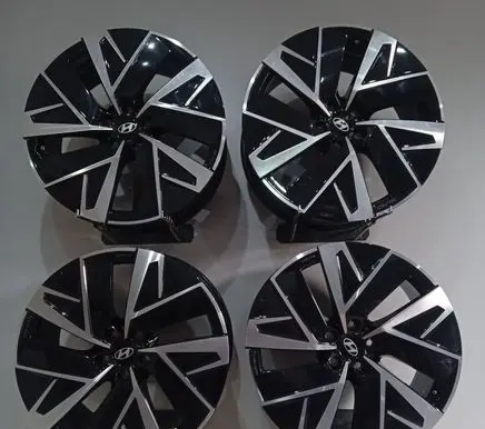Hyundai Santa Fe R20 alloy rim KBA54826