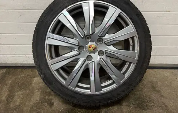 Porsche Taycan 9J1 R20 alloy rim 9J1601025L