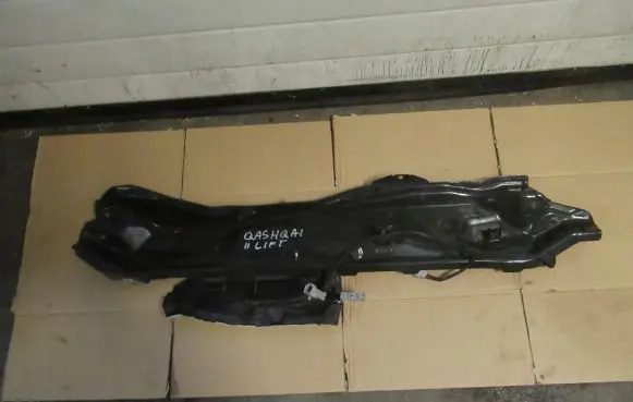Nissan Qashqai Heat shield in engine bay 