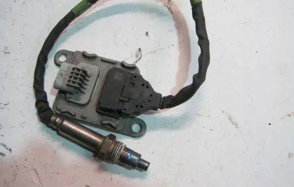 Dacia 1300 1310 1320 1325 1410 Lambda probe sensor 227901461R