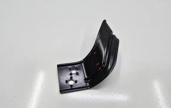 Skoda Karoq Fender mounting bracket 57A821431