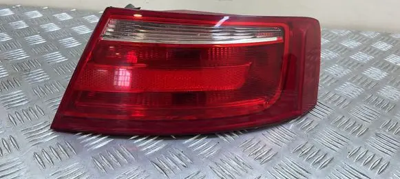 Audi A5 8T 8F Rear/tail lights 8T0945096