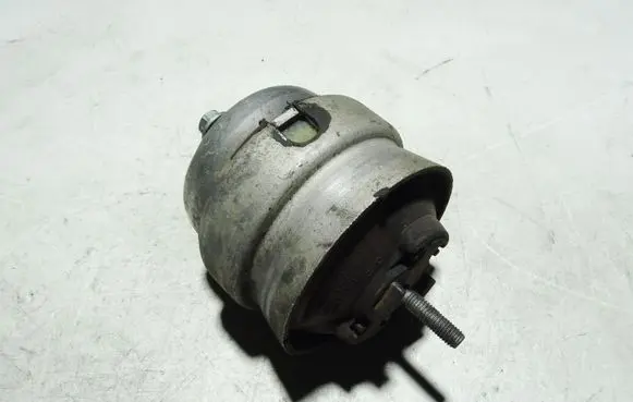 Audi A4 S4 B6 8E 8H Engine mount bracket 8E0199379H 8E0199379D 8E0199379G