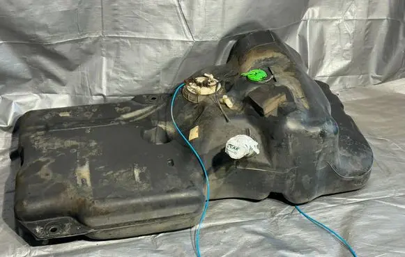 Renault Master II Fuel tank 8200704848 8200288970
