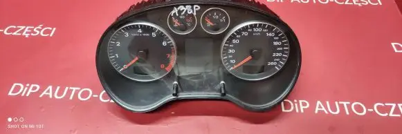 Audi A3 S3 8P Speedometer (instrument cluster) 8P0920900J