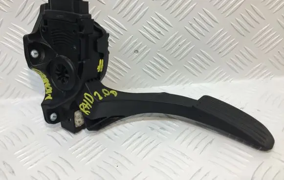 Ford Mondeo MK IV Accelerator throttle pedal 6G929F836PC