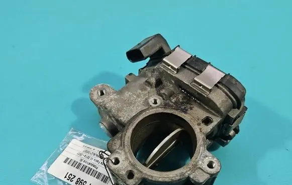 Skoda Fabia Mk3 (NJ) Throttle body valve 04B128063K IMPRK1598251