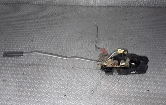 Chrysler Voyager Front door lock
