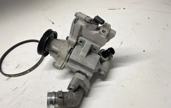 Hyundai i30 Water pump 2203280089