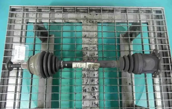 Audi A8 S8 D3 4E Front driveshaft 4E0407272P IMPRK1194923