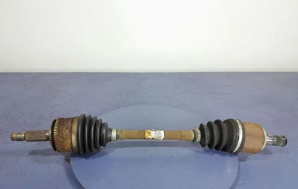 Hyundai i10 Front driveshaft