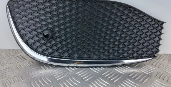 Mercedes-Benz E W213 Front bumper lower grill A2138851122