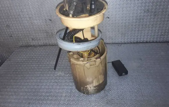 Volkswagen Touran I In-tank fuel pump 1T0919050A