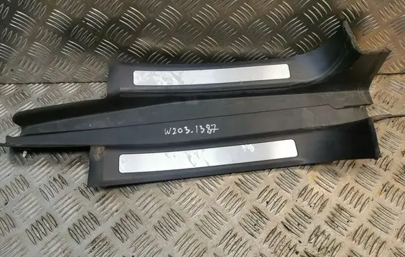 Mercedes-Benz C W203 sill trim set (inner) 203680935 A2036801035