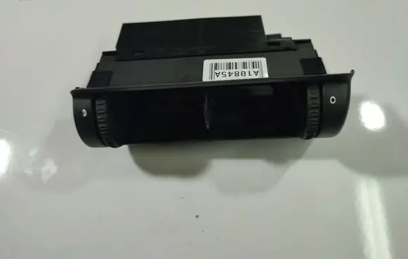 Opel Omega B2 Dash center air vent grill 09147866