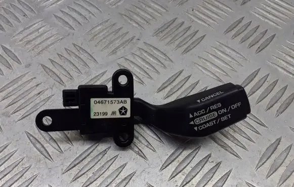 Chrysler PT Cruiser Cruise control switch 04671573