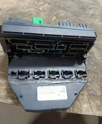Mercedes-Benz C W204 Fuse box set A2045456201 A2044423200 A2045456601