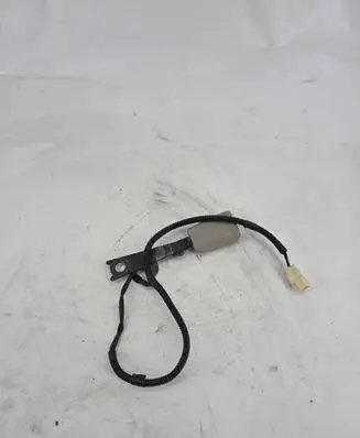 Toyota Avensis T250 Front seatbelt buckle 136781