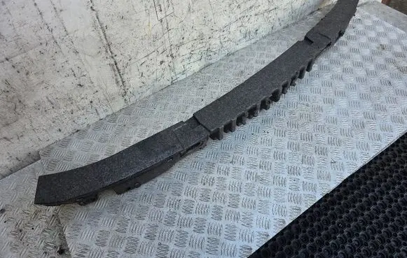 Front bumper foam support bar
