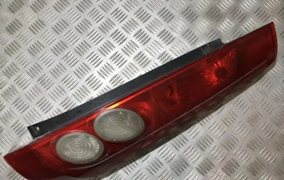 Ford Fiesta Rear/tail lights 6s6113404b 6s61-13404-b