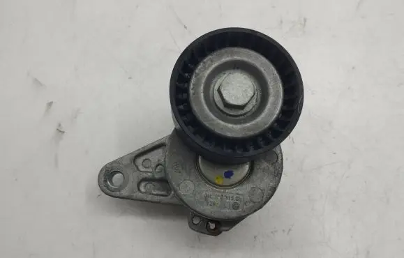 Audi A3 8Y Generator/alternator belt tensioner 04L903315C