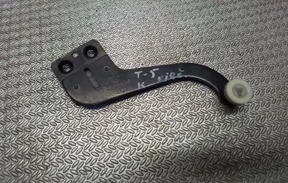 Volkswagen Transporter - Caravelle T5 Sliding door upper roller guide/hinge 7H0843435P