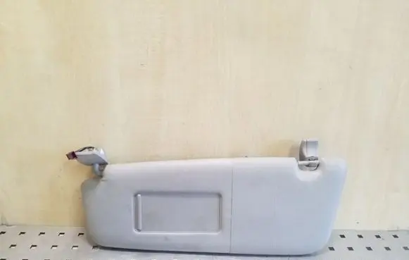 BMW 5 E60 E61 Sun visor 7066649