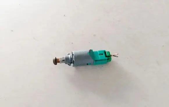 Renault Megane II Brake pedal sensor switch 8200168240