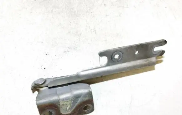 Mazda 626 Engine bonnet/hood hinges