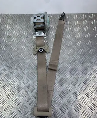 Jeep Grand Cherokee Front seatbelt