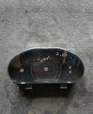 KIA Sportage Speedometer (instrument cluster) 940213U025