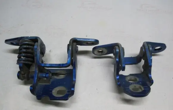 Rear door hinge set