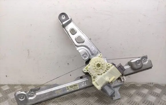 Peugeot 3008 I Front door window regulator with motor 9682808880