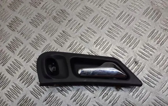 Mercedes-Benz Vito Viano W638 Rear door interior handle trim BRAK