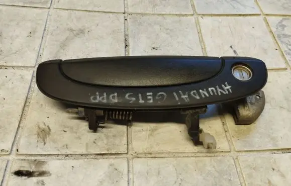 Hyundai Getz Front door exterior handle