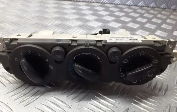 Ford Focus C-MAX Interior fan control switch 3M5T-19980-AD