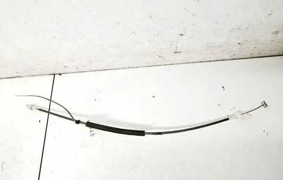 Ford Focus Rear door cable line 