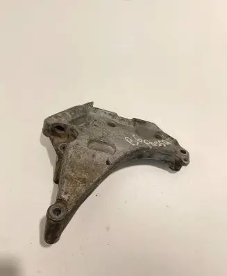 Volkswagen PASSAT B6 Engine mounting bracket 03L199207