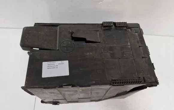 Peugeot RCZ Battery box tray 9663615380