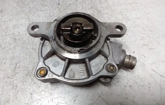 Renault Espace - Grand espace IV Vacuum pump 8200102535 B360318
