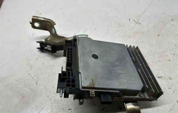 Mazda 2 Engine control unit/module DADR67Y6YA