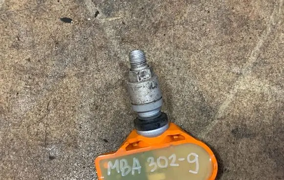 BMW i3 Tire pressure sensor TSSRE4UD 50002BD4