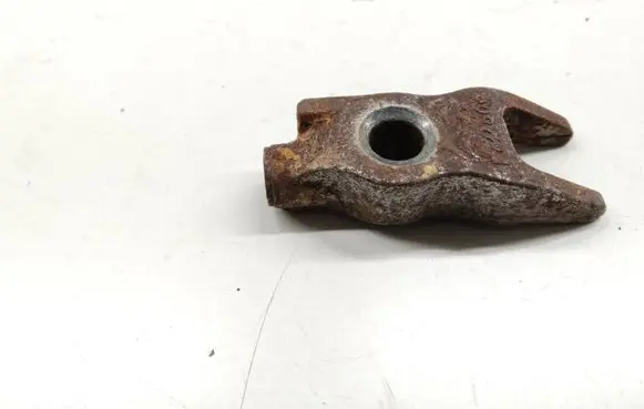 Citroen Berlingo Fuel Injector clamp holder 
