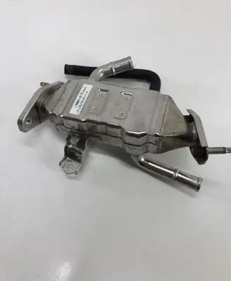Toyota C-HR I EGR valve cooler 256010T010A