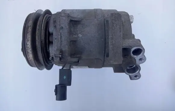 Mitsubishi Pajero Sport II Air conditioning (A/C) compressor (pump) MN123626V