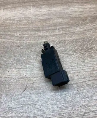 Mercedes-Benz A W168 Brake pedal sensor switch 0015452009