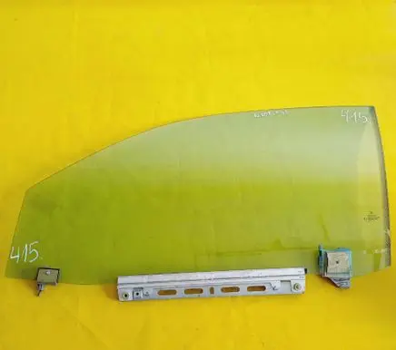 Mercedes-Benz CLK A208 C208 Front door window/glass (coupe)