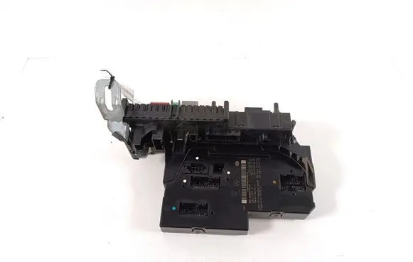 Mercedes-Benz E W212 Fuse module A2129009822