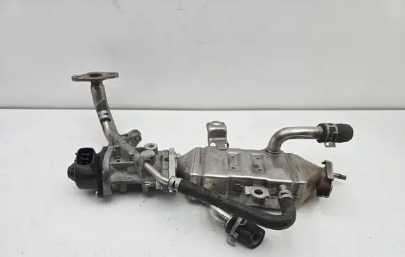 Toyota C-HR I EGR valve cooler 2560137020F J2D02072YE 10A18A0611