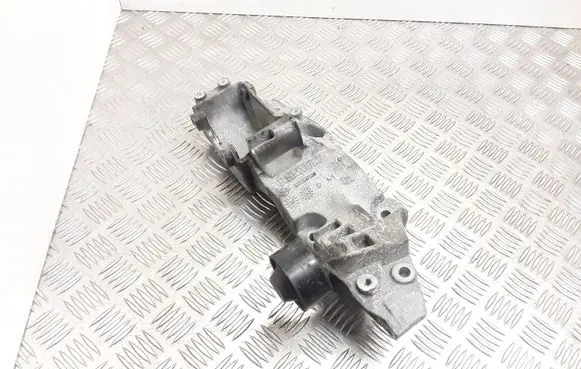 Generator/alternator bracket